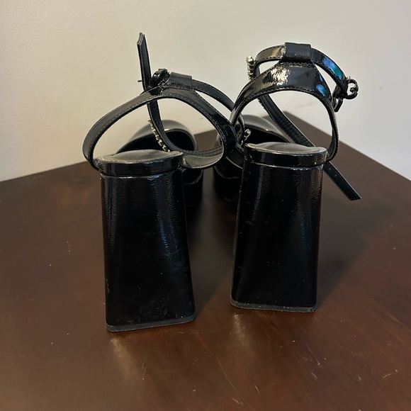 Spring Closed Toed Plaform Heels with Rhinestone Straps - Picture 4 of 5